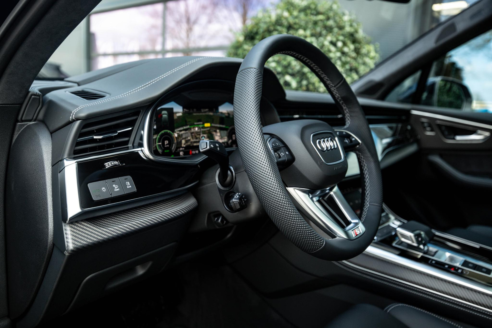 
Audi Q7 60 TFSI e vol									