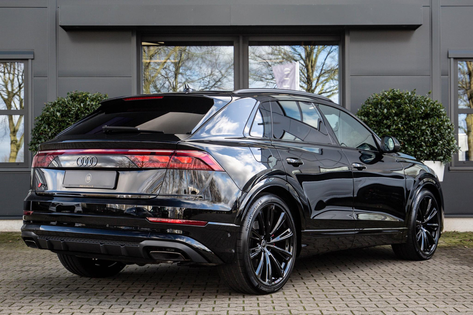 
Audi Q8 60 TFSI e vol									