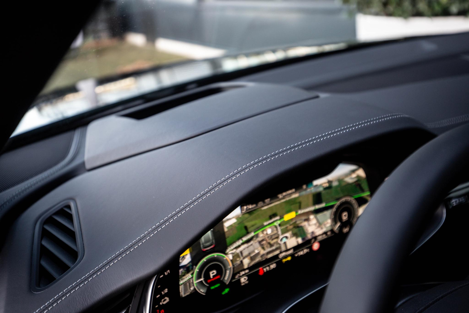 
Audi Q8 60 TFSI e vol									