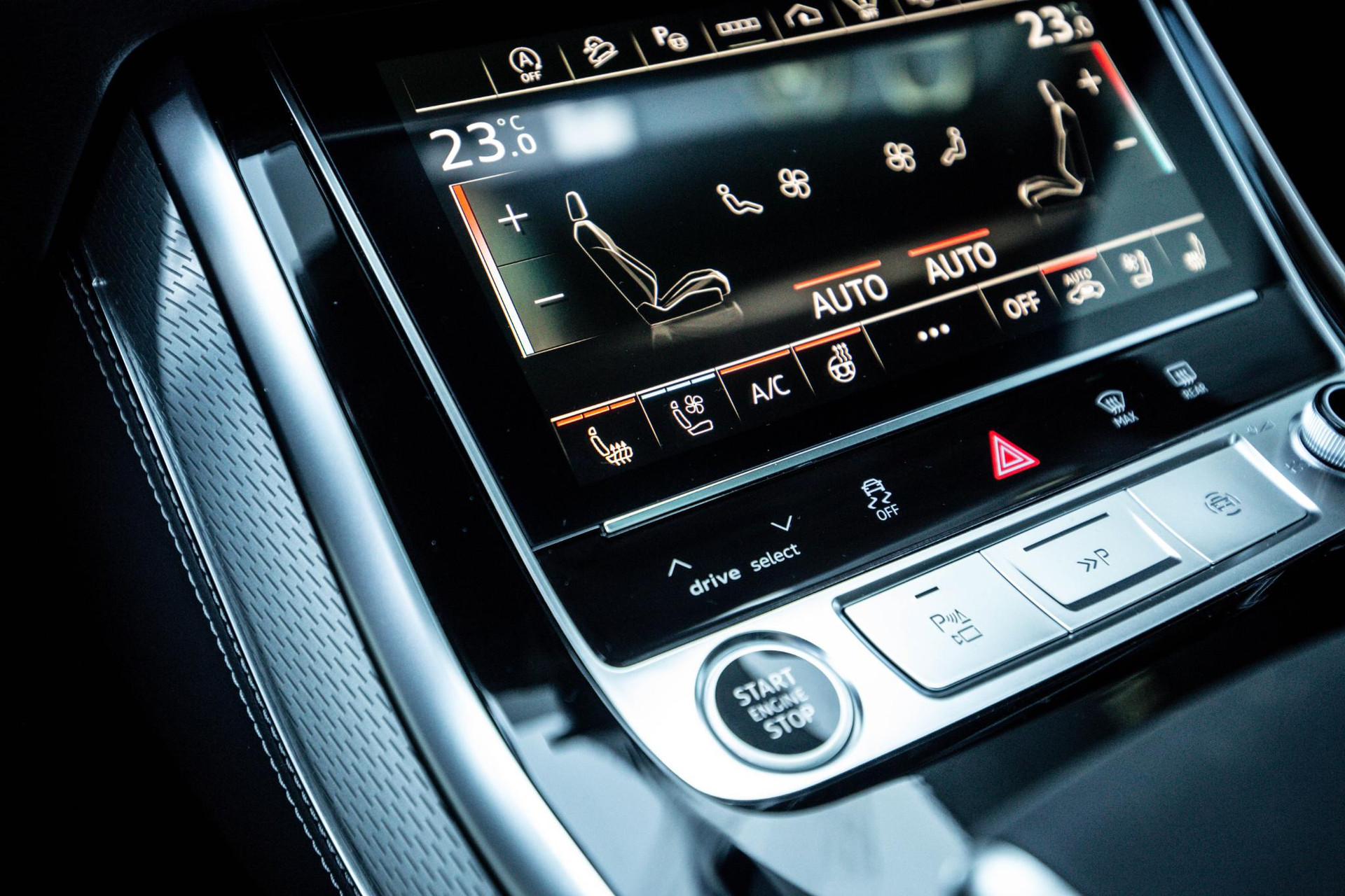 
								Audi Q8 50 TDI quattro Pro Line S vol									