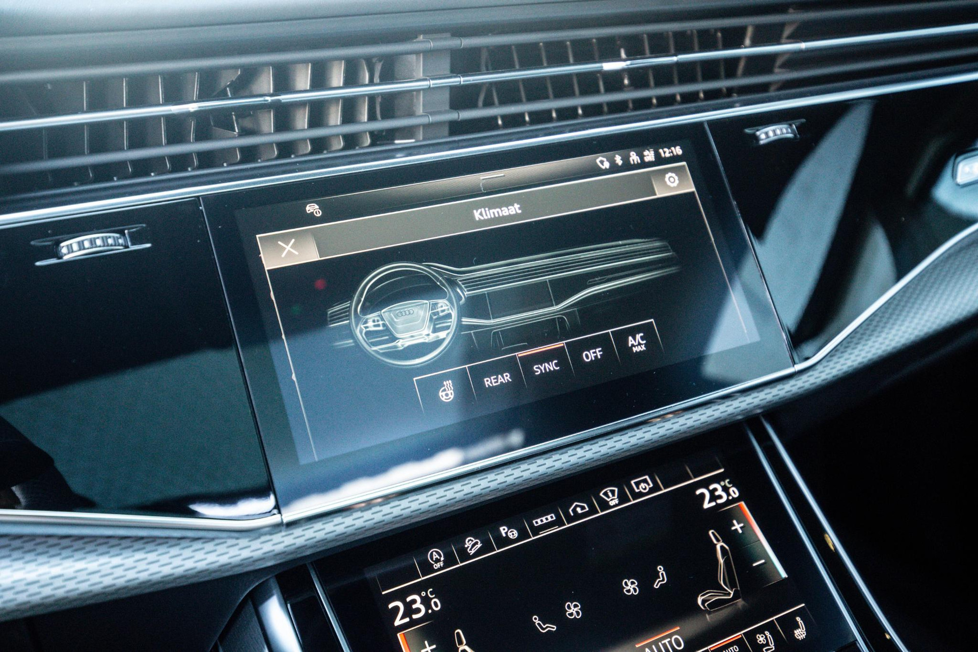 
								Audi Q8 50 TDI quattro Pro Line S vol									