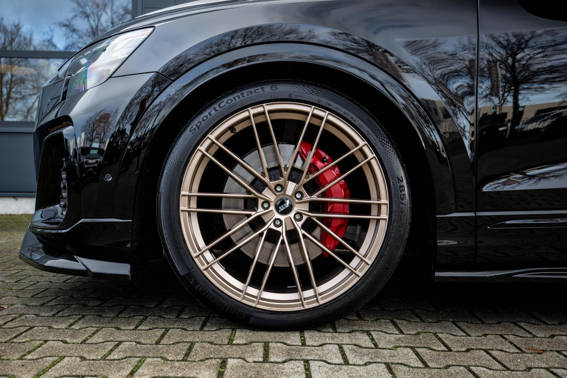 
								Audi Q8 60 TFSI e vol									