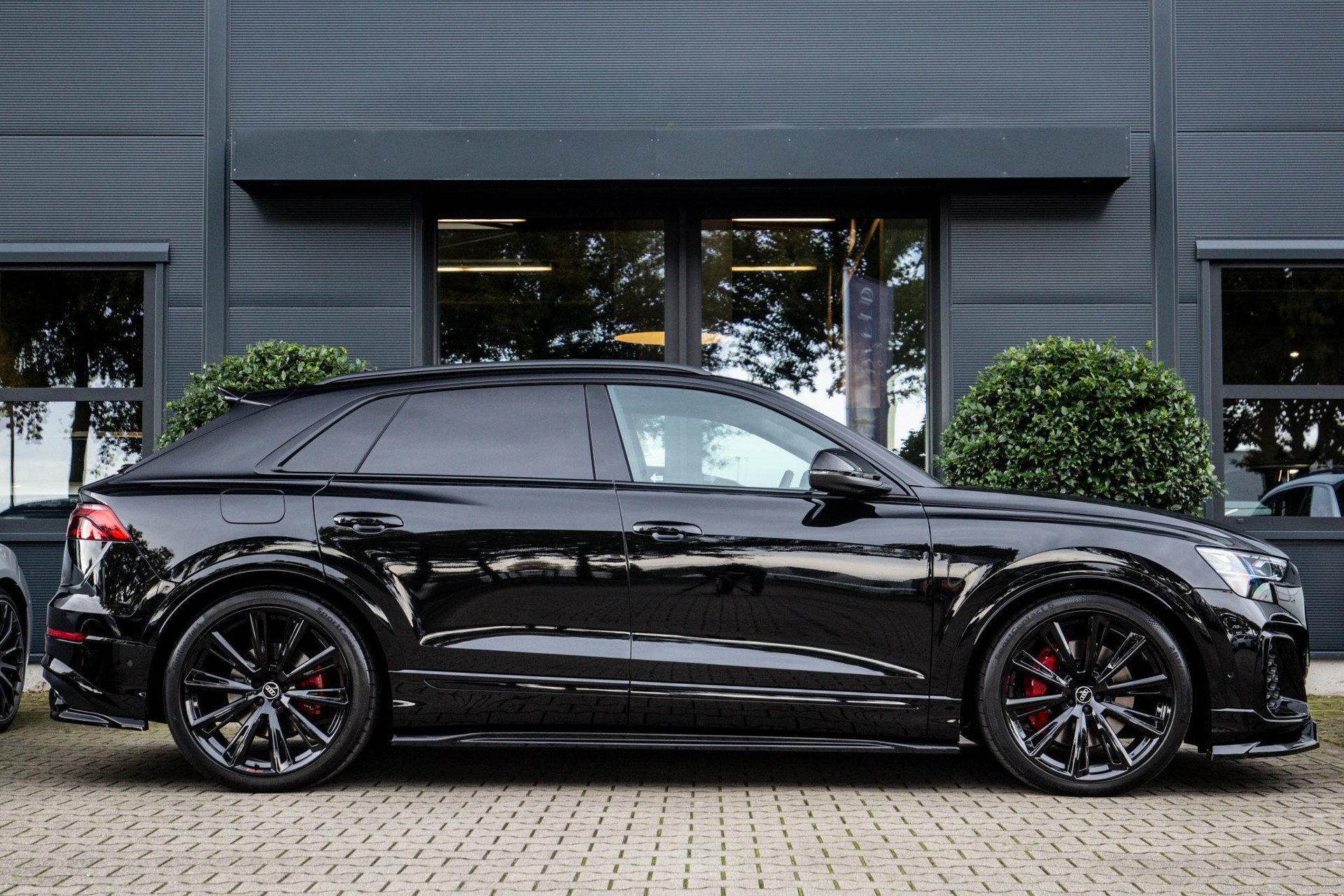 
Audi Q8 60 TFSI e vol									