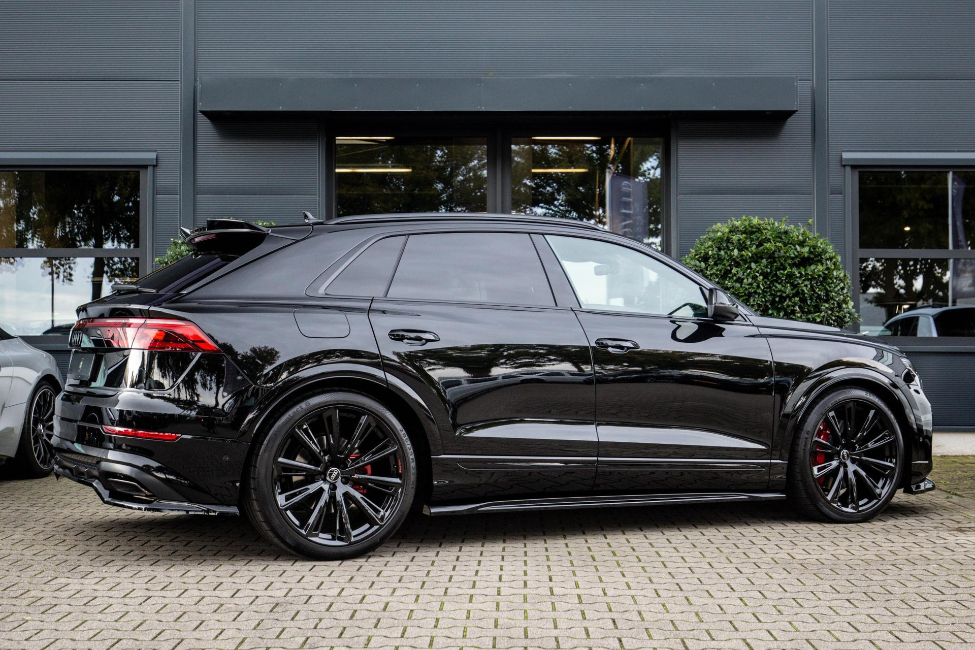 
Audi Q8 60 TFSI e vol									