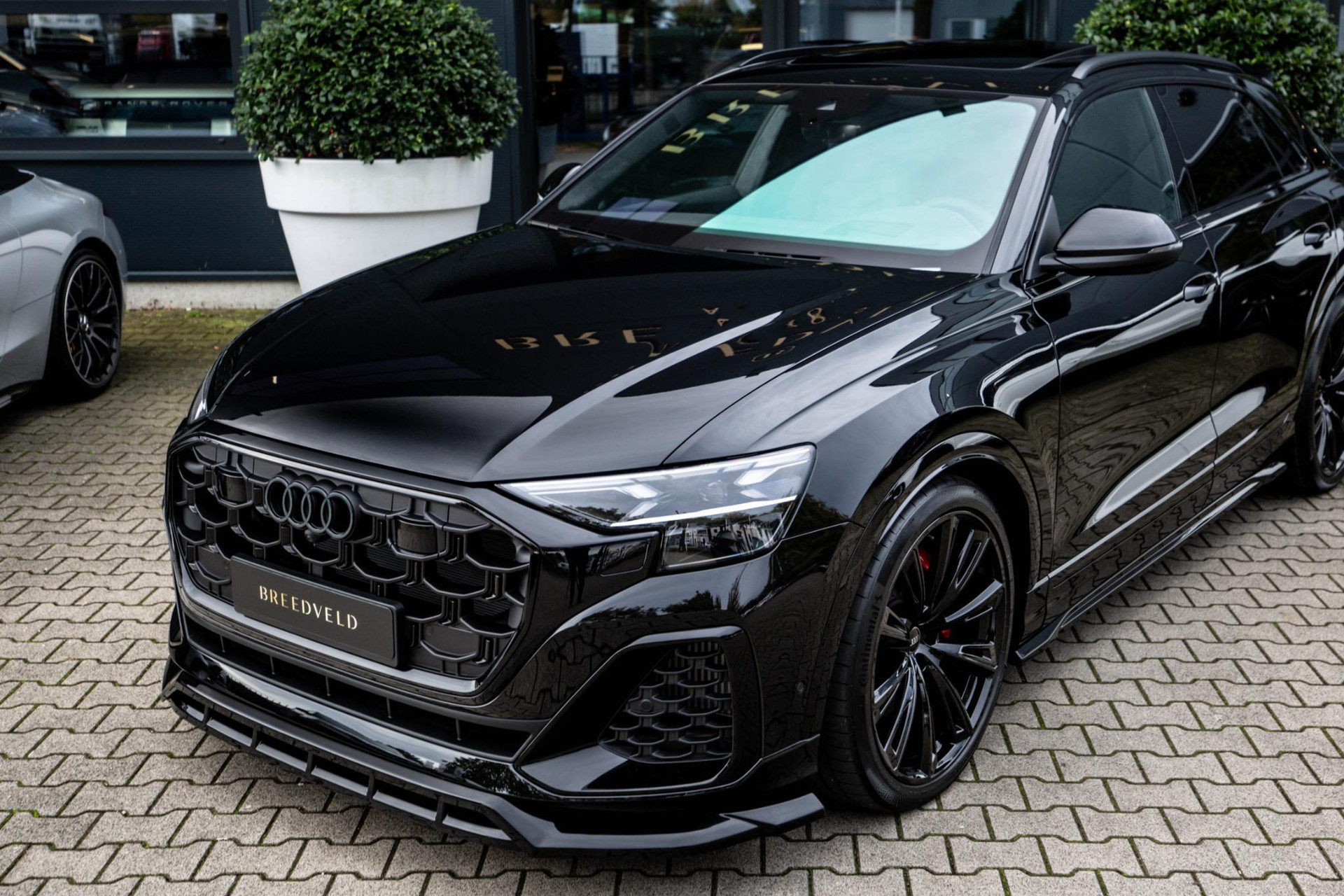 
Audi Q8 60 TFSI e vol									