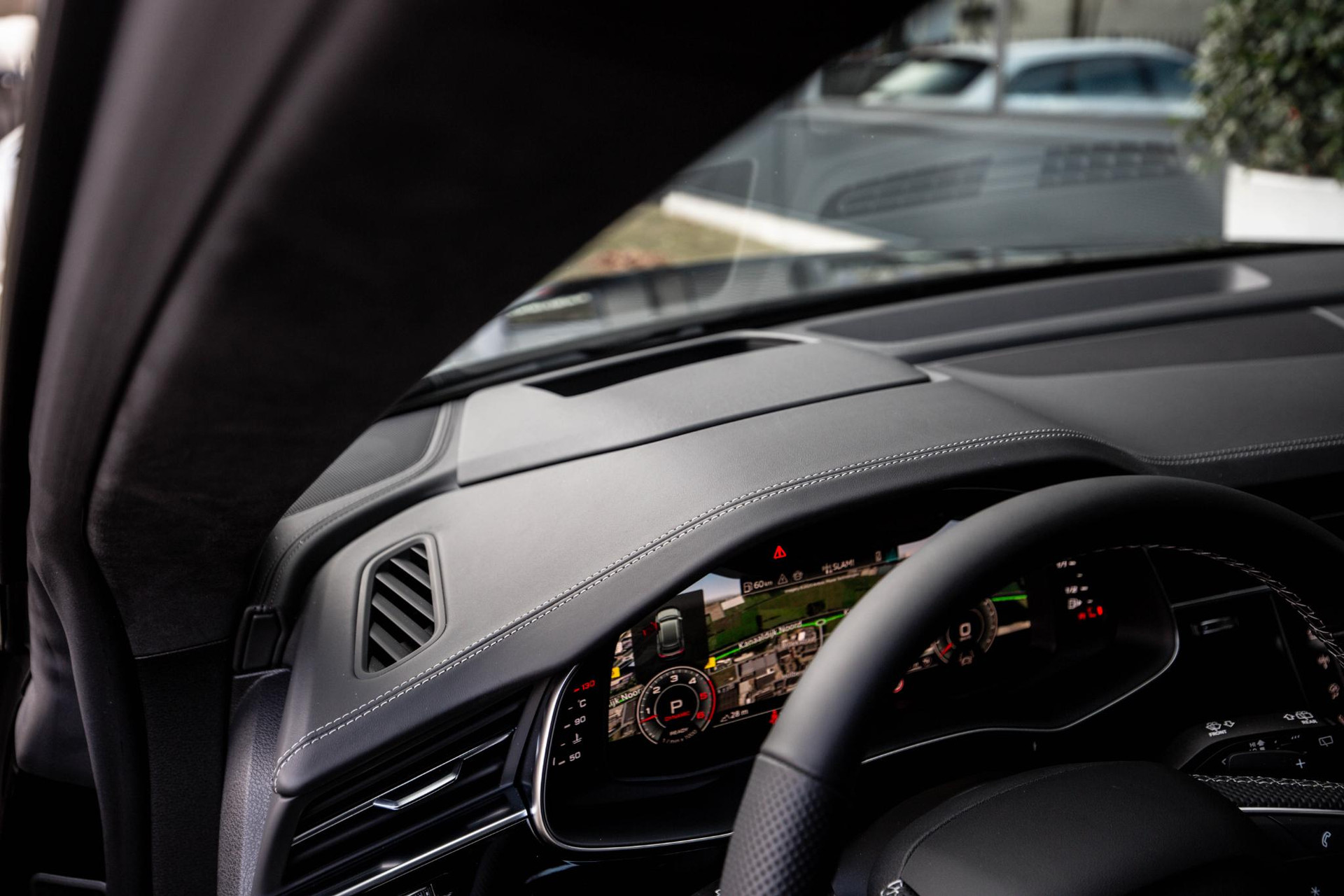 
								Audi Q8 50 TDI quattro Pro Line S vol									