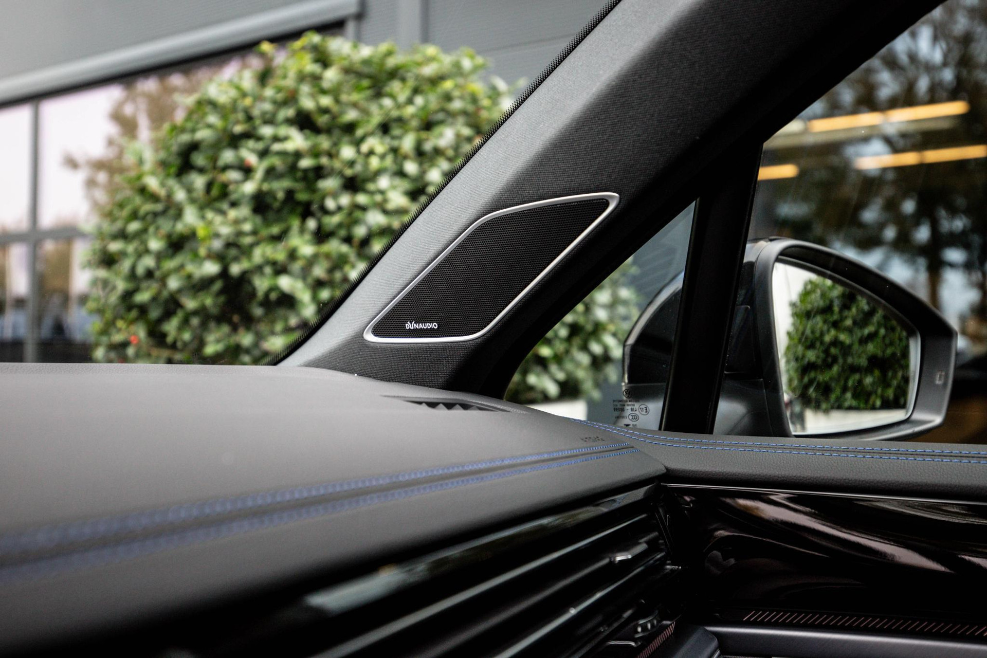 
Volkswagen Touareg 3.0 TSi eHybrid 4MOTION R vol									