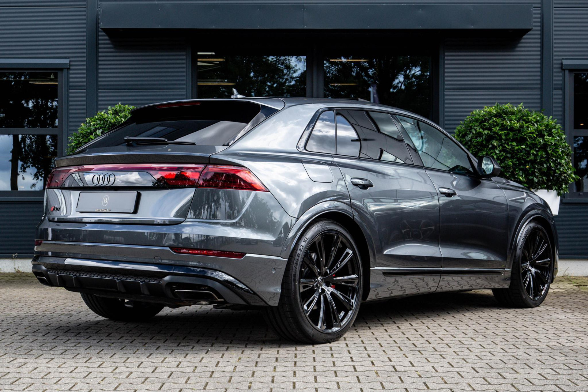 
Audi Q8 60 TFSI e vol									