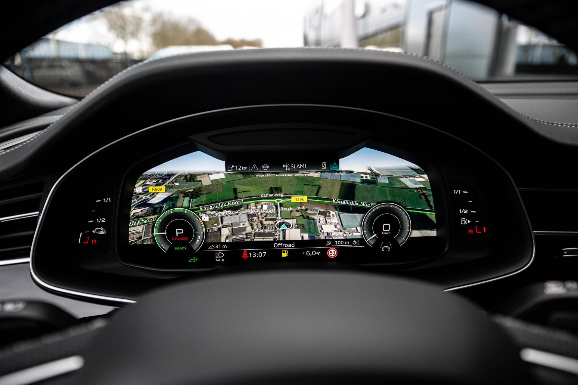 
Audi Q8 60 TFSI e vol									