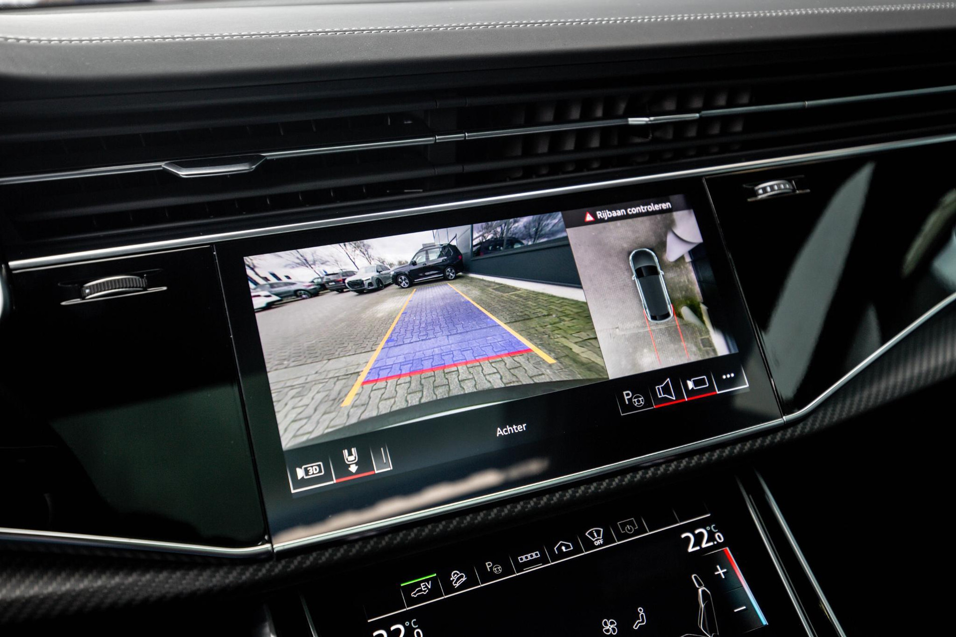 
Audi Q8 60 TFSI e vol									