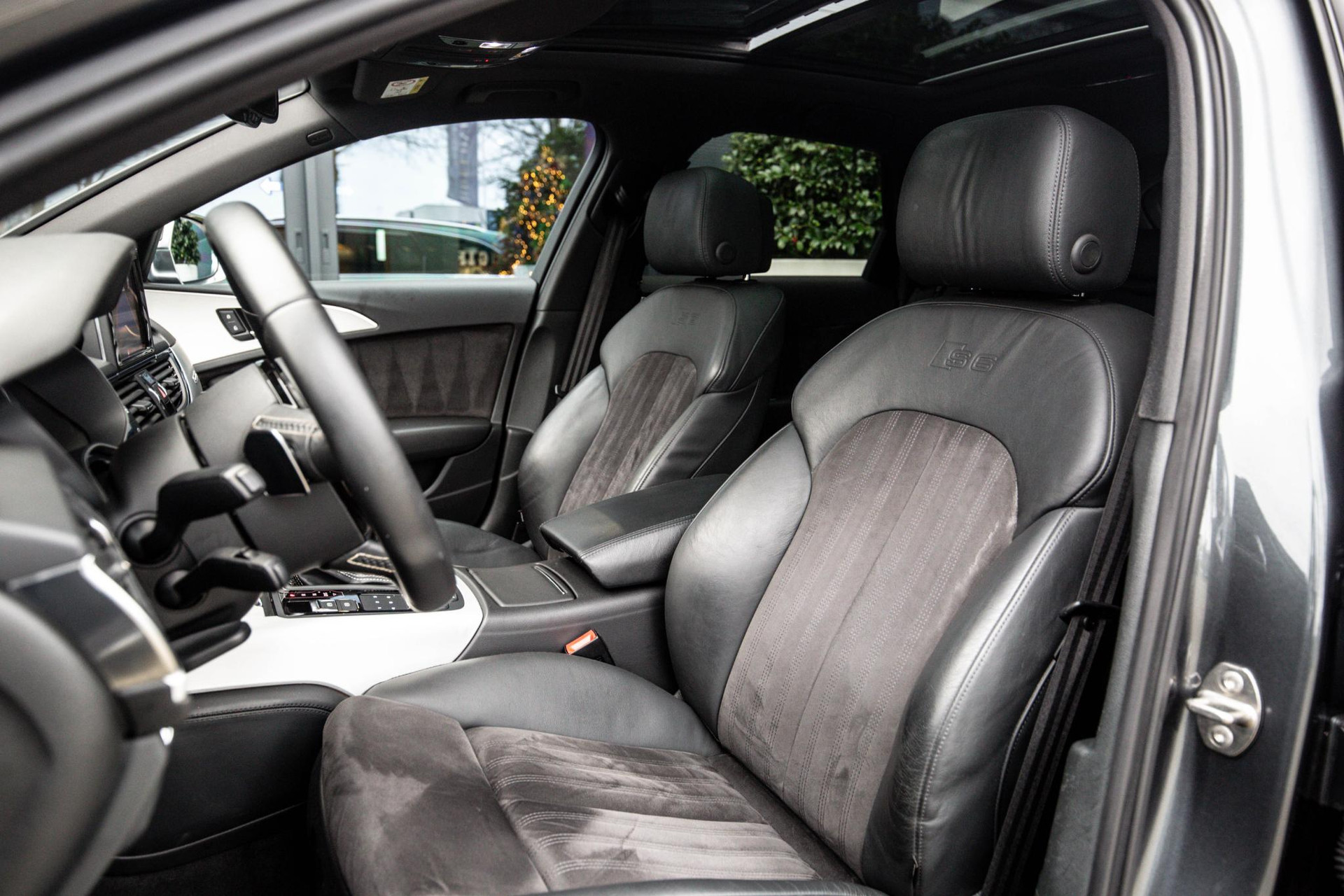 
Audi S6 Avant 4.0 TFSI 450pk vol									