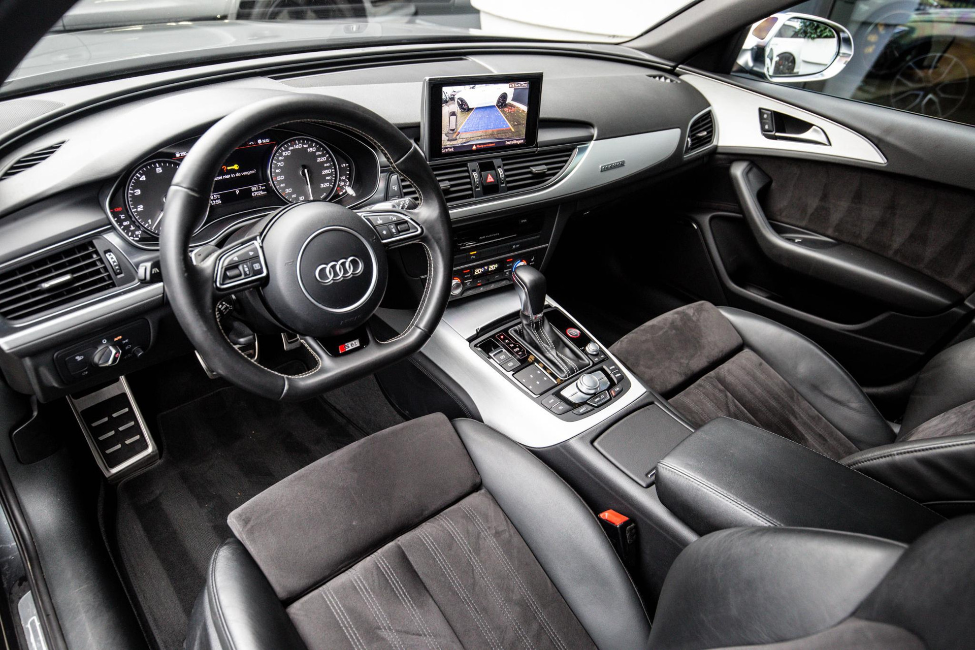 
Audi S6 Avant 4.0 TFSI 450pk vol									