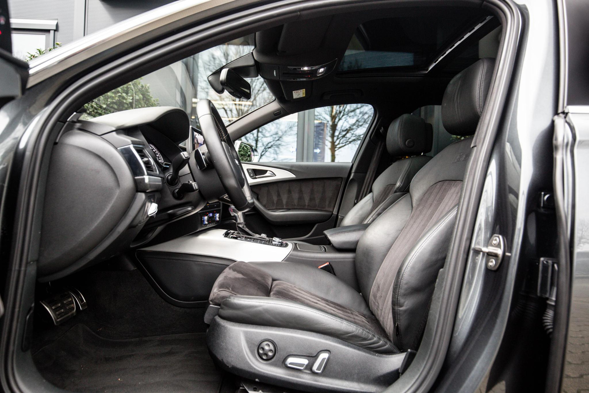 
Audi S6 Avant 4.0 TFSI 450pk vol									