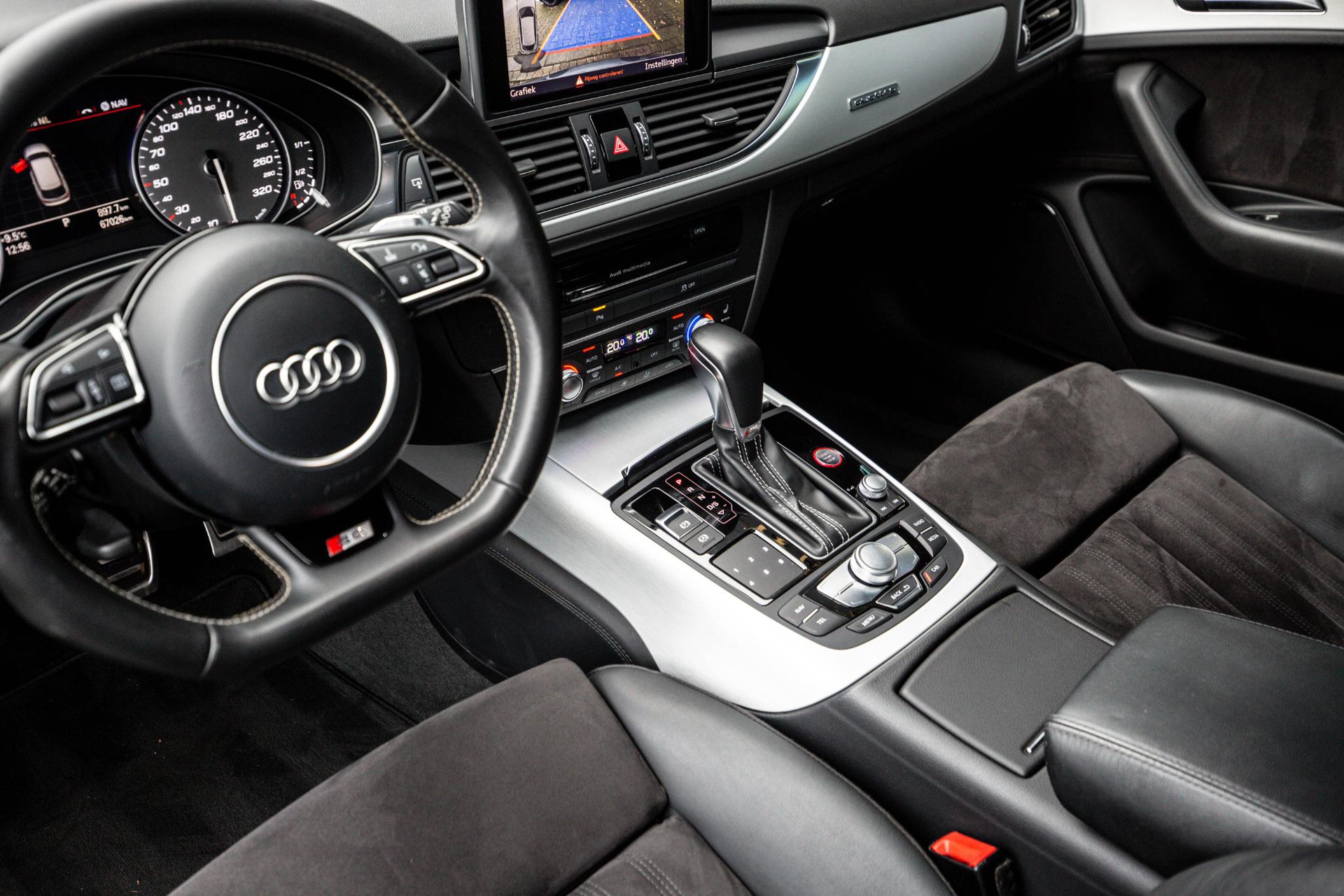 
Audi S6 Avant 4.0 TFSI 450pk vol									