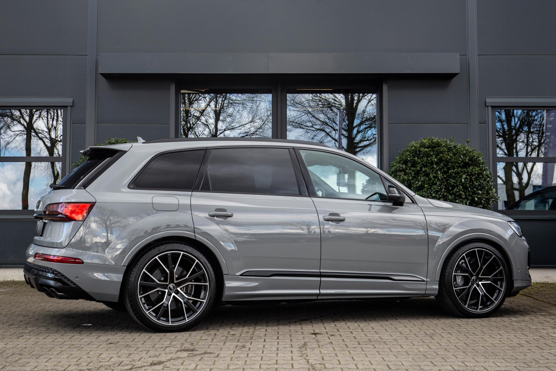 
Audi SQ7 4.0 TFSI 507pk 7p Nardo Grey, Keramisch, vol									