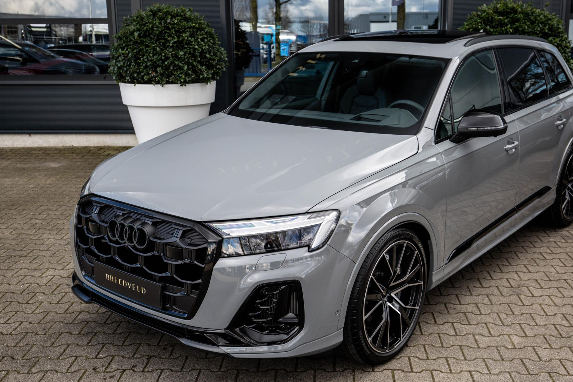 
Audi SQ7 4.0 TFSI 507pk 7p Nardo Grey, Keramisch, vol									