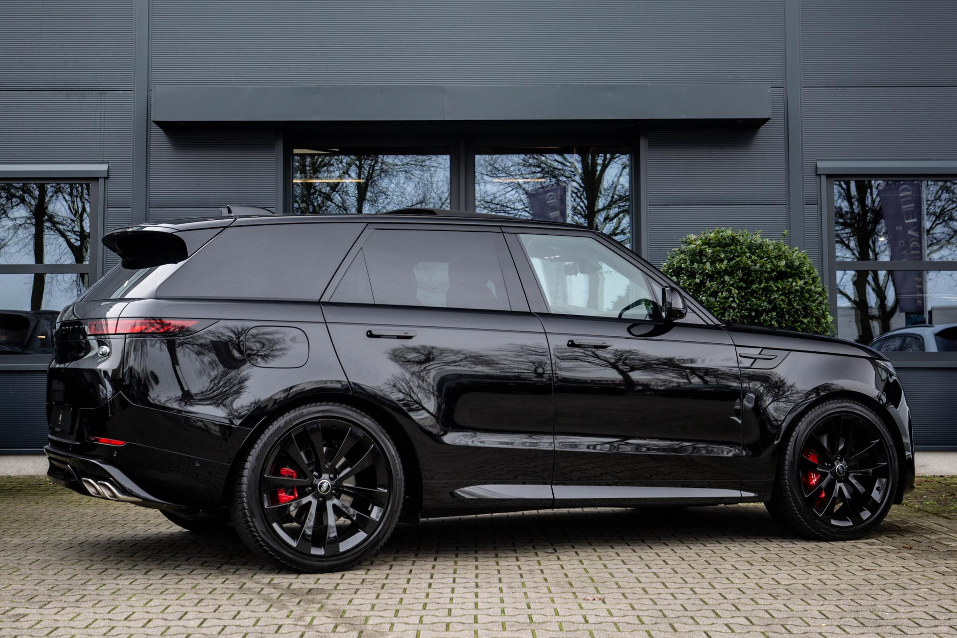 
Land Rover Range Rover Sport 4.4 P530 First Edition vol									