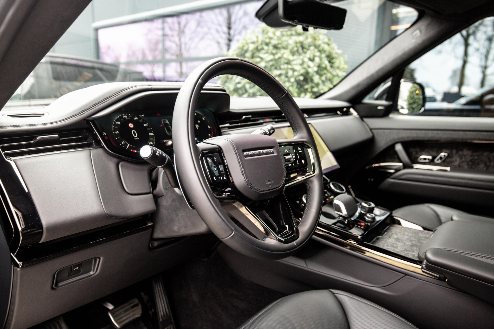 
Land Rover Range Rover Sport 4.4 P530 First Edition vol									