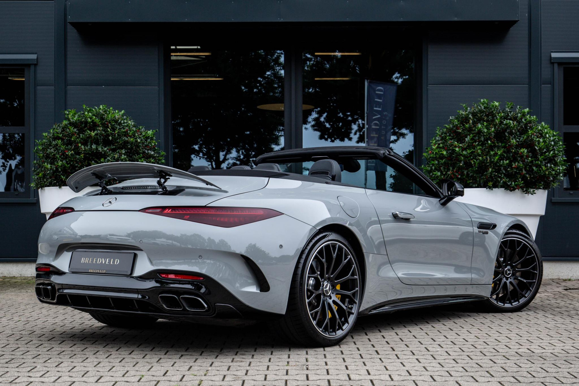 
								Mercedes-Benz SL-Klasse 63 AMG Roadster vol									