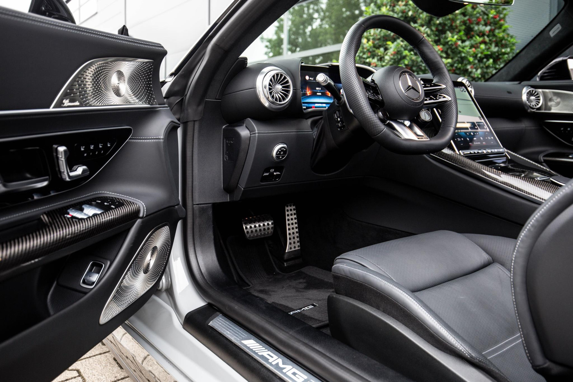
								Mercedes-Benz SL-Klasse 63 AMG Roadster vol									