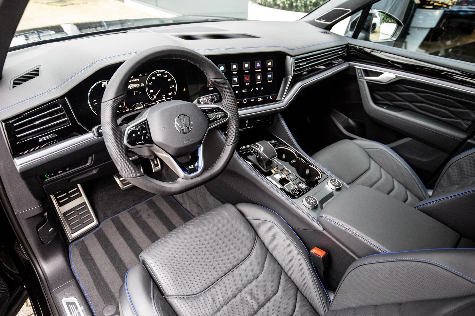 
Volkswagen Touareg 3.0 TSi eHybrid 4MOTION R vol									