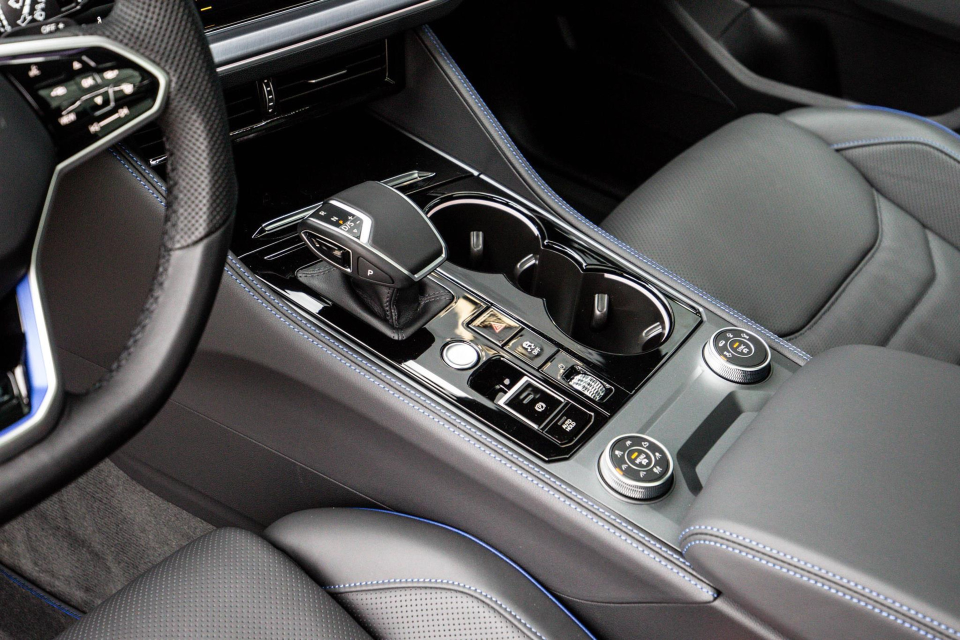 
Volkswagen Touareg 3.0 TSi eHybrid 4MOTION R vol									