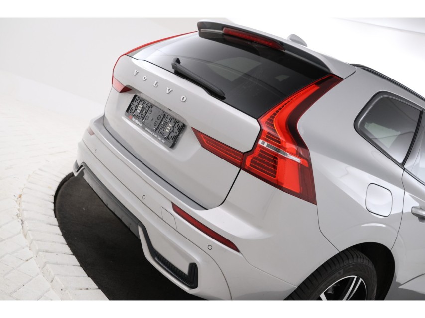 
Volvo XC60 2.0 Recharge T6 AWD R-Design vol									