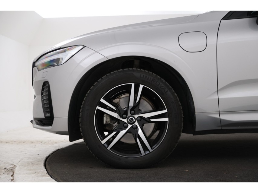 
Volvo XC60 2.0 Recharge T6 AWD R-Design vol									