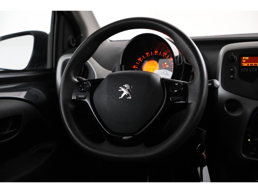 
								Peugeot 108 1.0 e-VTi Active vol									