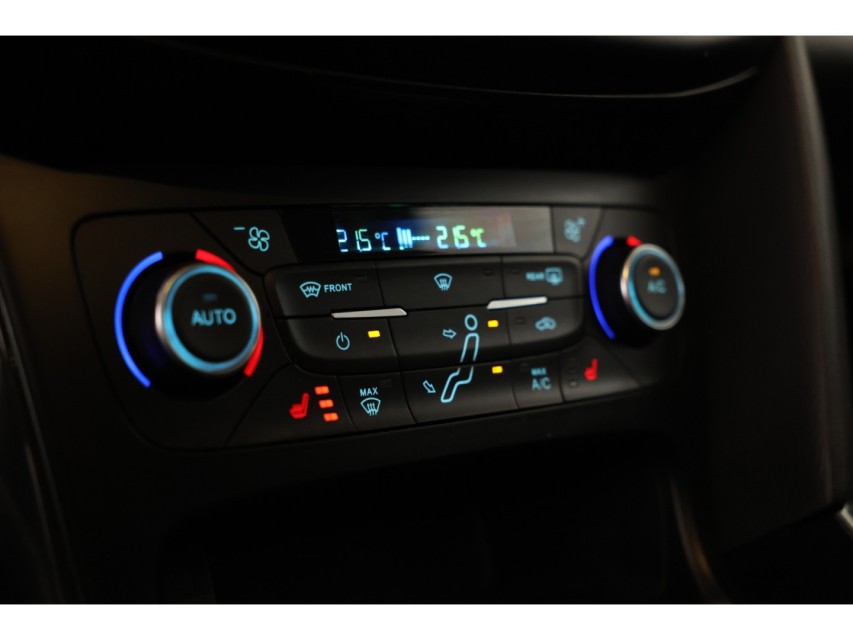
								Ford FOCUS Wagon 1.5 TDCI Titanium Lease Edition vol									