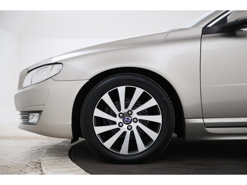 
								Volvo V70 1.6 D2 Momentum vol									