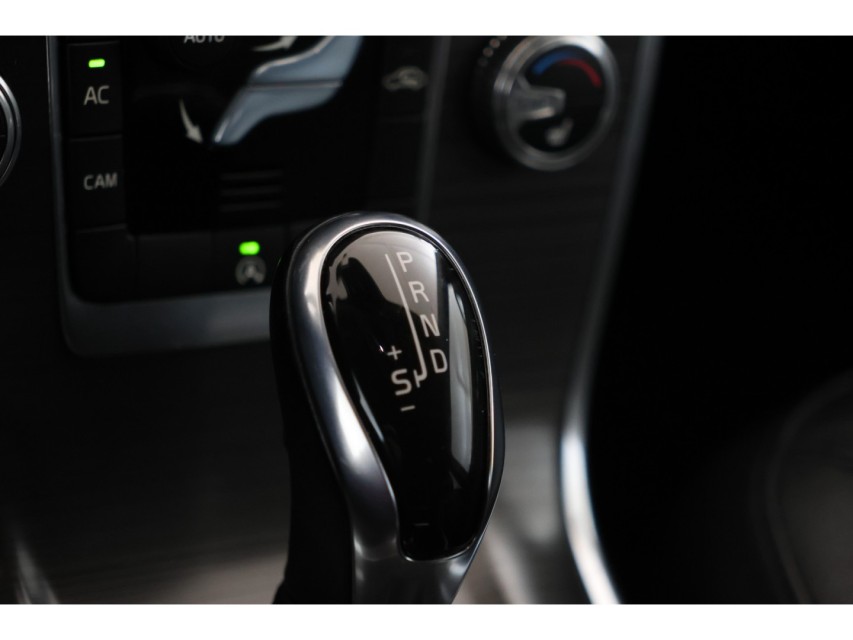 
								Volvo V70 1.6 D2 Momentum vol									