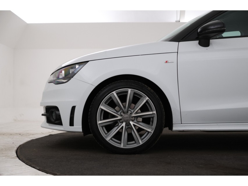 
								Audi A1 Sportback 1.2 TFSI Admired vol									
