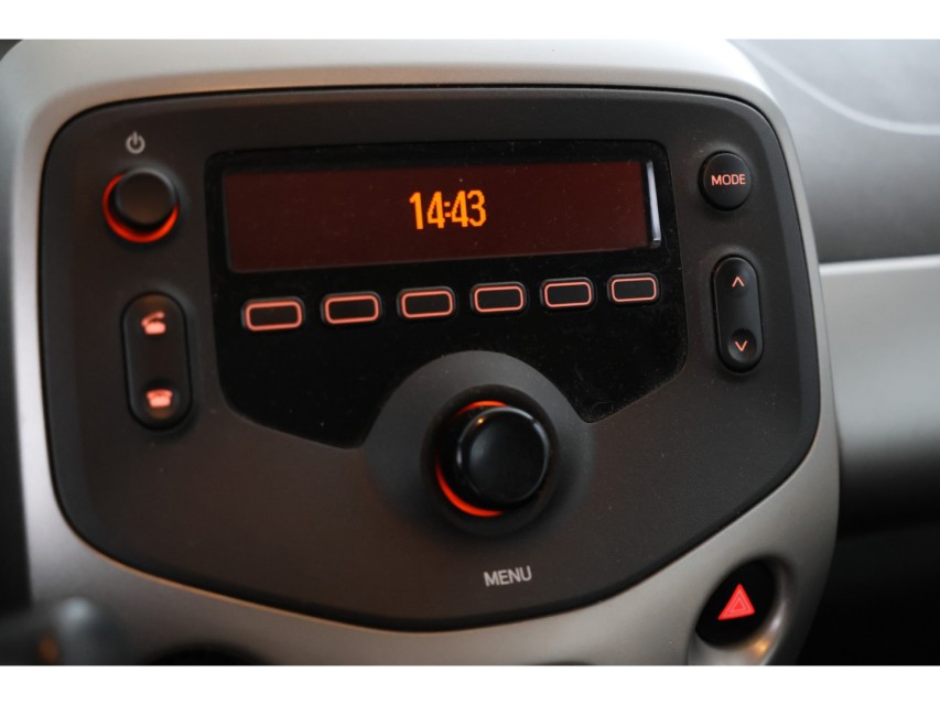 
								Peugeot 108 1.0 e-VTi Blue Lion vol									