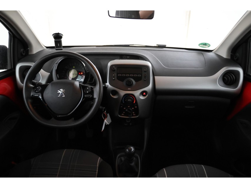 
								Peugeot 108 1.0 e-VTi Blue Lion vol									