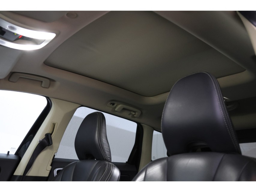 
								Volvo XC60 2.4 D5 R-design vol									