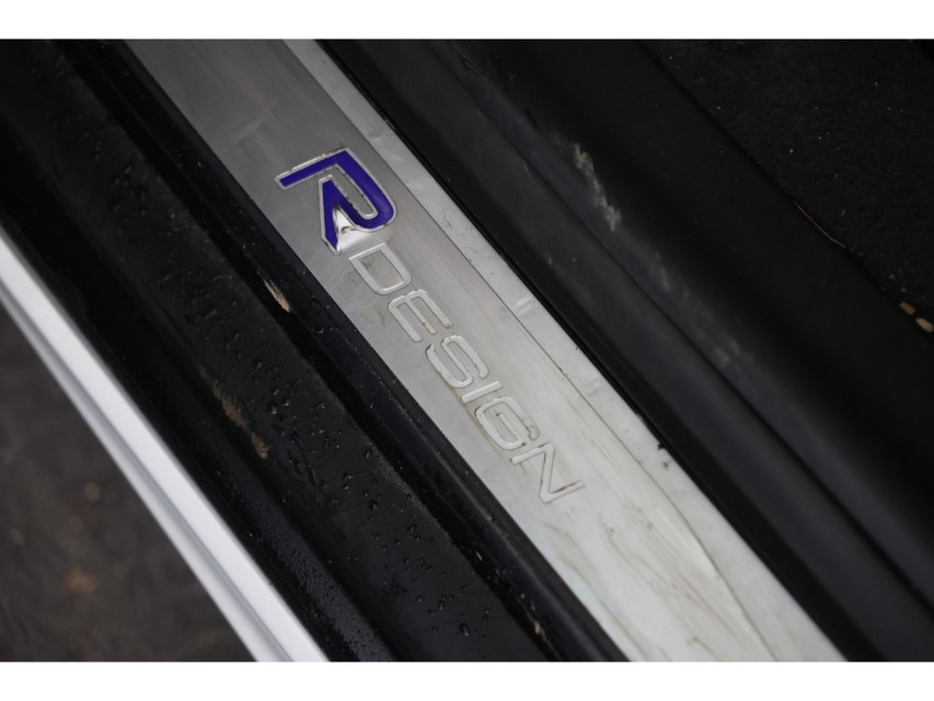 
								Volvo XC60 2.4 D5 R-design vol									