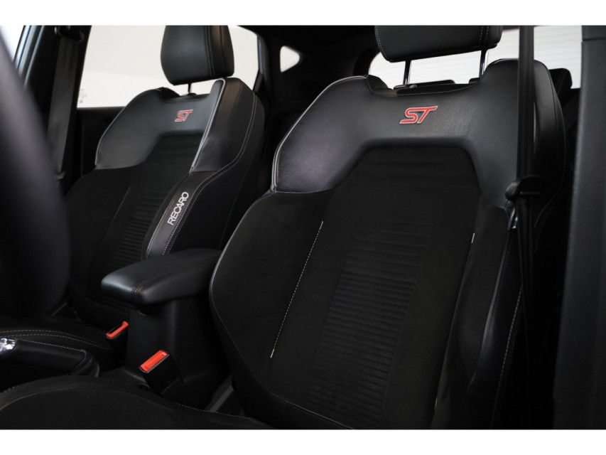 
								Ford Fiesta 1.5 EcoBoost ST-3 vol									