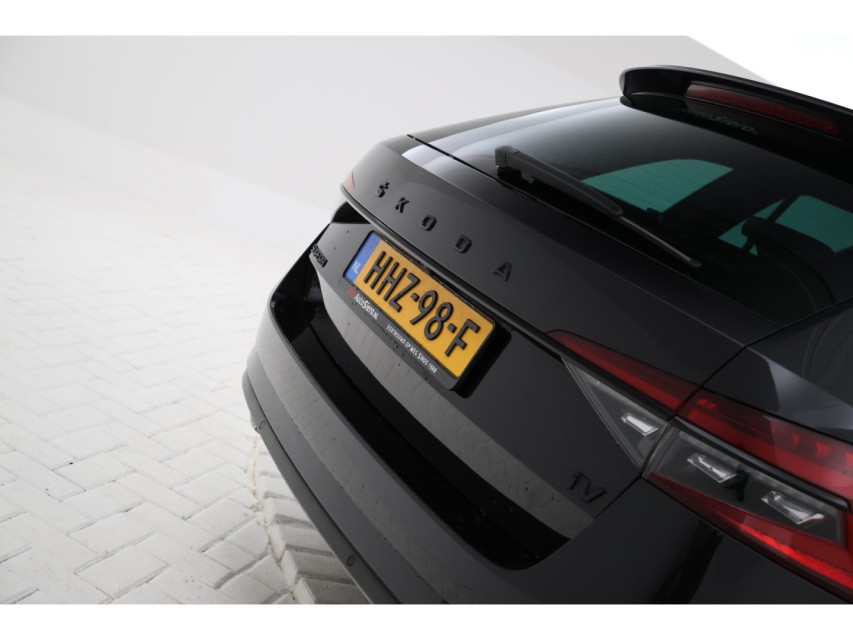 
Škoda Superb Combi 1.4 TSI iV Sportline Business vol									