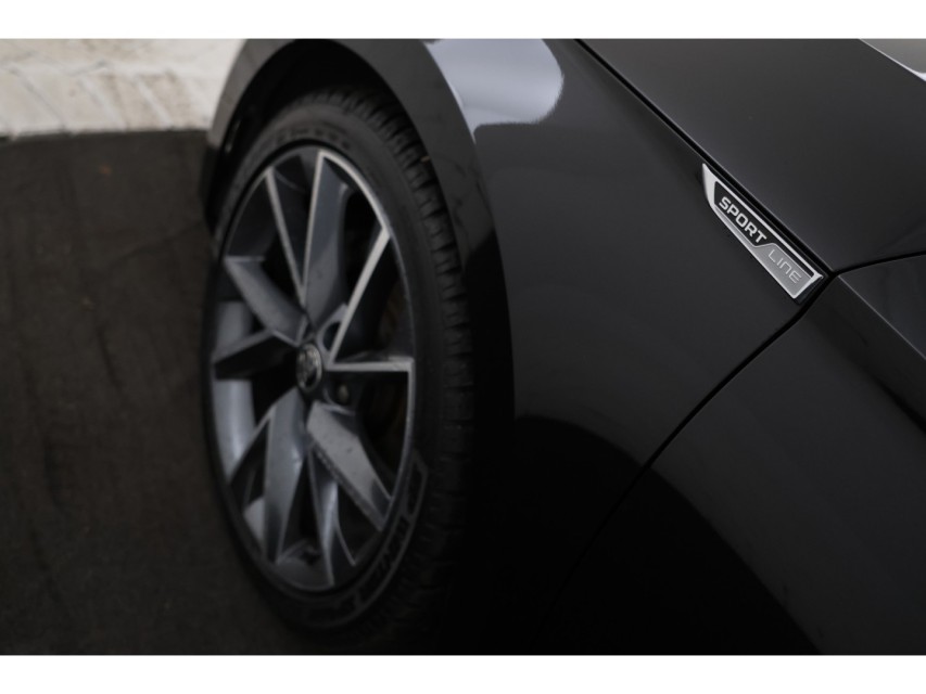 
Škoda Superb Combi 1.4 TSI iV Sportline Business vol									