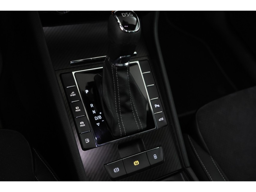 
Škoda Superb Combi 1.4 TSI iV Sportline Business vol									