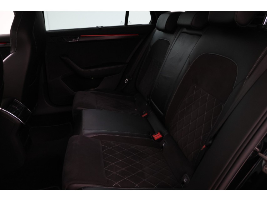 
Škoda Superb Combi 1.4 TSI iV Sportline Business vol									