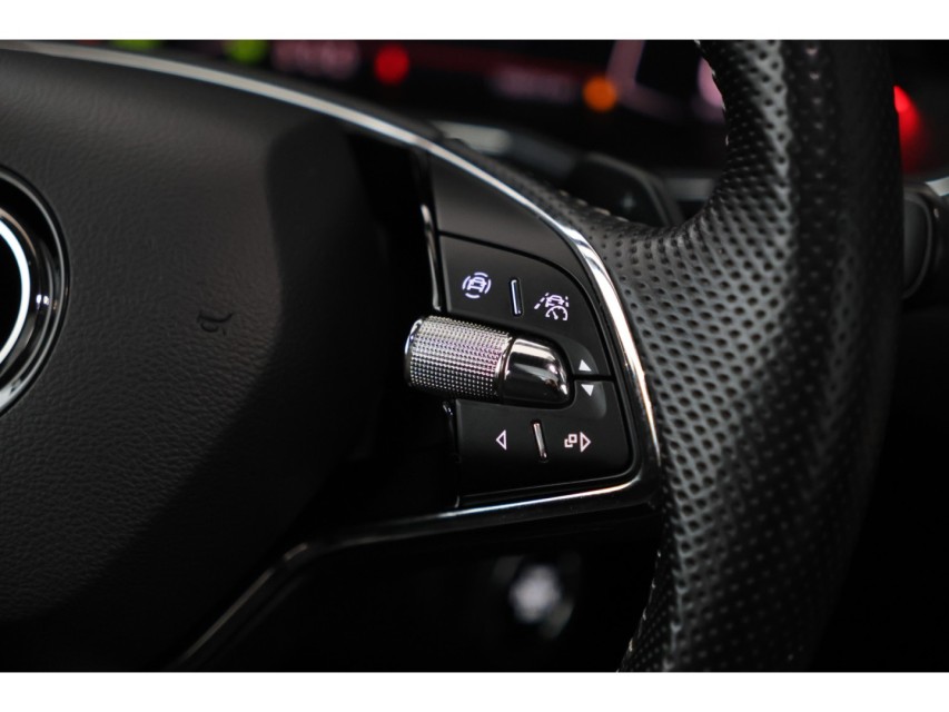 
Škoda Superb Combi 1.4 TSI iV Sportline Business vol									