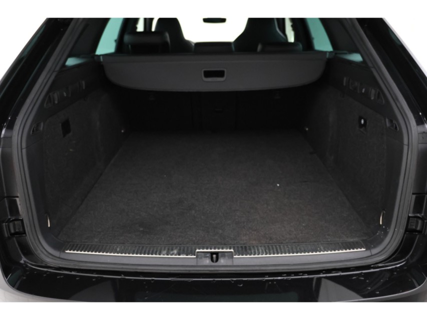 
Škoda Superb Combi 1.4 TSI iV Sportline Business vol									