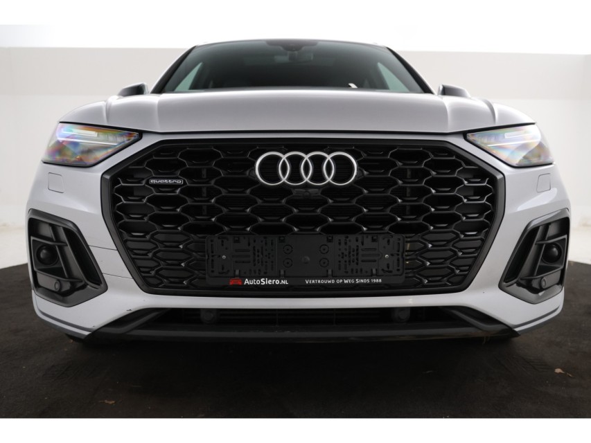 
								Audi Q5 Sportback 55 TFSI e S edition vol									