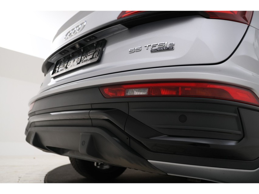 
								Audi Q5 Sportback 55 TFSI e S edition vol									