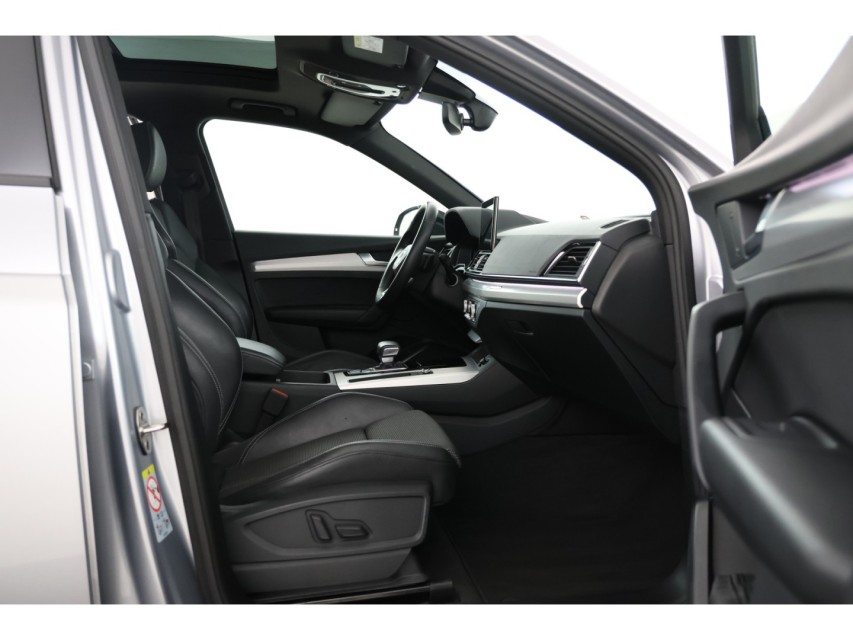 
								Audi Q5 Sportback 55 TFSI e S edition vol									