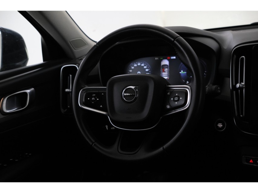 
								Volvo XC40 1.5 T5 Twin Engine Inscription vol									