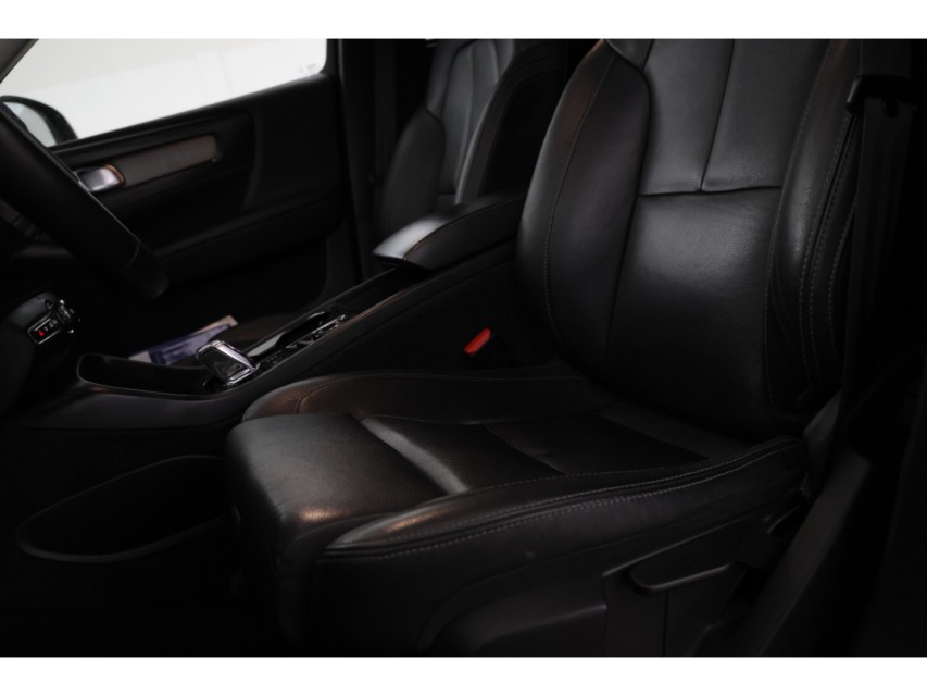 
								Volvo XC40 1.5 T5 Twin Engine Inscription vol									