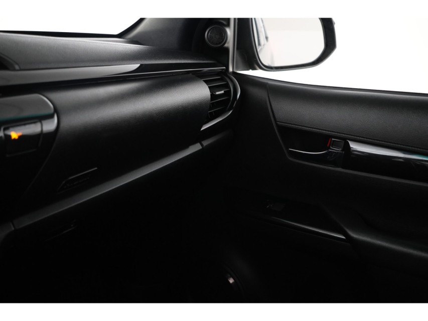 
								Toyota Hilux 2.4 D-4D Xtra Cab Challenger vol									